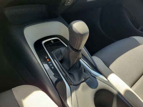 Used 2023 Toyota Corolla LE image 28