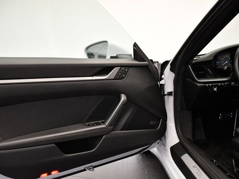 Used 2024 Porsche 911 Targa 4 image 35