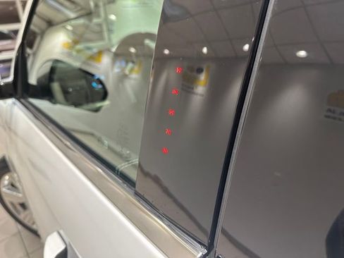 Used 2022 Ford Expedition Platinum image 18