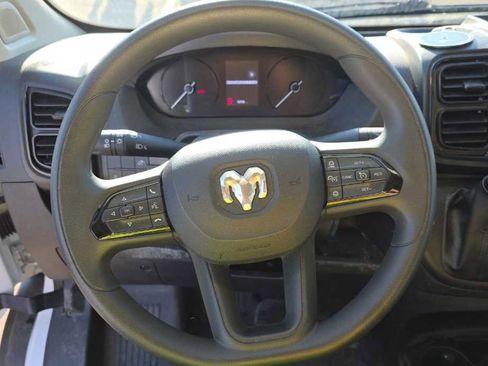 Used 2026 RAM ProMaster 2500 w/ Convenience Group FWD image 7