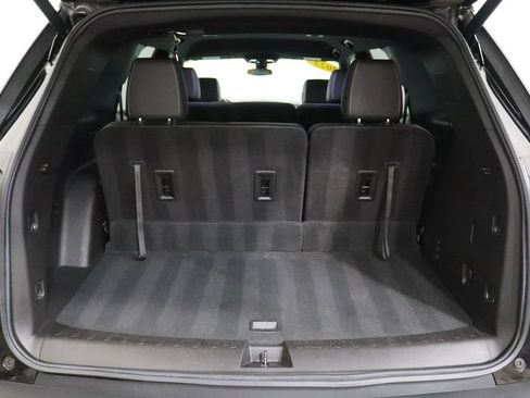 Used 2023 Chevrolet Traverse LT AWD/4WD image 32