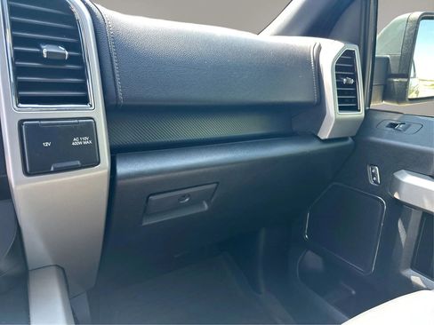 Used 2020 Ford F150 Lariat AWD/4WD image 30