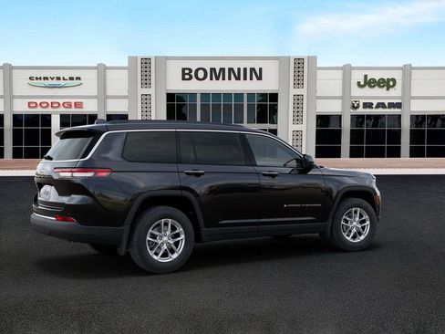 New 2025 Jeep Grand Cherokee L Laredo image 4