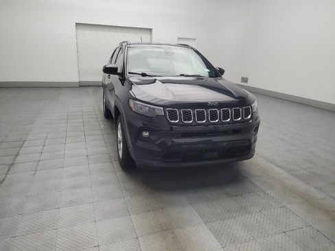 Used 2024 Jeep Compass Latitude AWD/4WD image 13