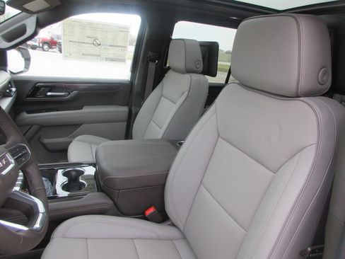 New 2026 GMC Yukon Elevation w/ Elevation Premium Package image 13