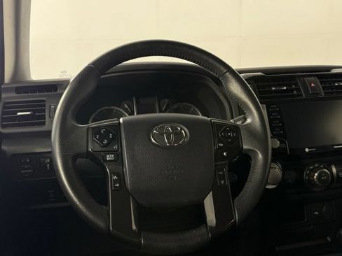 Used 2022 Toyota 4Runner TRD Off-Road AWD/4WD image 20