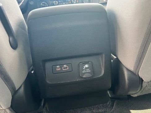 Certified 2022 Nissan Frontier SV AWD/4WD image 19