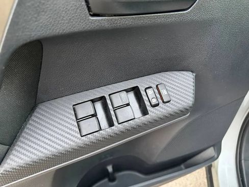 Used 2013 Toyota RAV4 XLE image 35