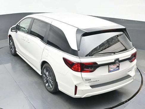 New 2026 Honda Odyssey Touring image 29