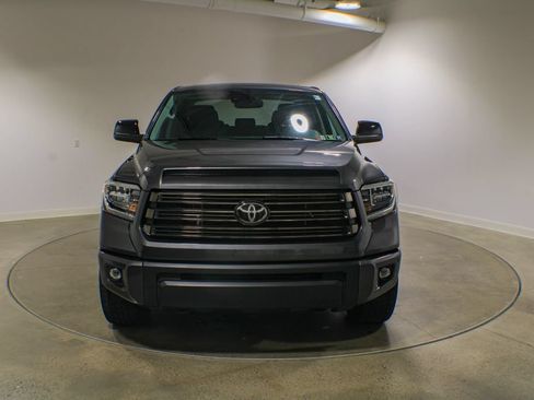 Used 2021 Toyota Tundra Limited w/ Limited Premium Package AWD/4WD image 8