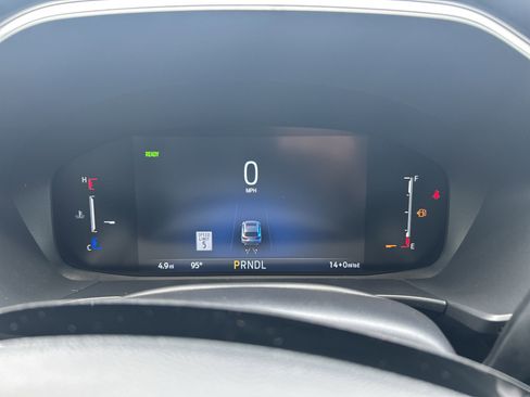 New 2025 Ford Escape SE image 18