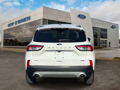 Certified 2022 Ford Escape SEL AWD/4WD image 4