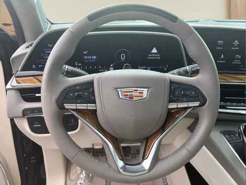 Certified 2023 Cadillac Escalade Sport Platinum w/ LPO, Floor Liner Package AWD/4WD image 12