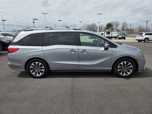 Used 2021 Honda Odyssey EX-L image 2