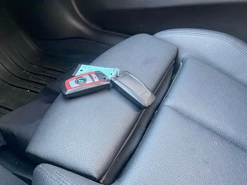 Used 2018 BMW 330i Sedan image 29