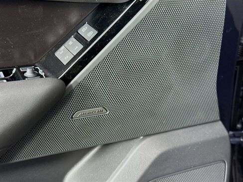 Used 2026 Land Rover Range Rover Velar Dynamic SE image 21