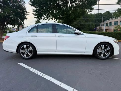 Used 2017 Mercedes-Benz E 300 image 3