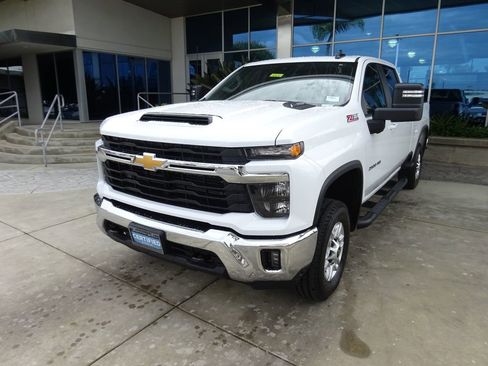 Certified 2024 Chevrolet Silverado 2500 LT w/ All Star Edition AWD/4WD image 4