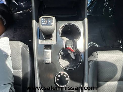 Used 2023 Nissan Rogue SV w/ SV Premium B Package AWD/4WD image 8