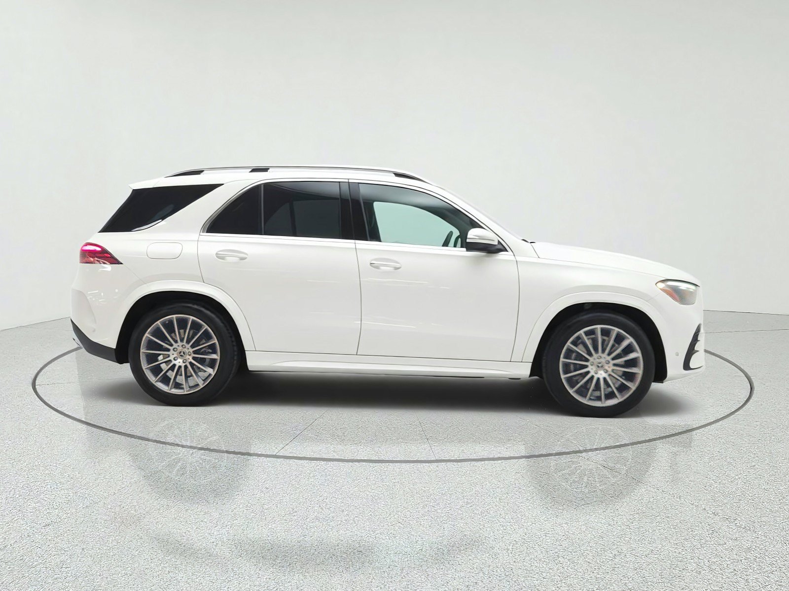 Certified 2024 Mercedes-Benz GLE 450 4MATIC image 4