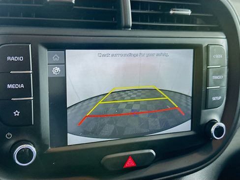 Used 2025 Kia Soul LX w/ LX Technology Package image 22