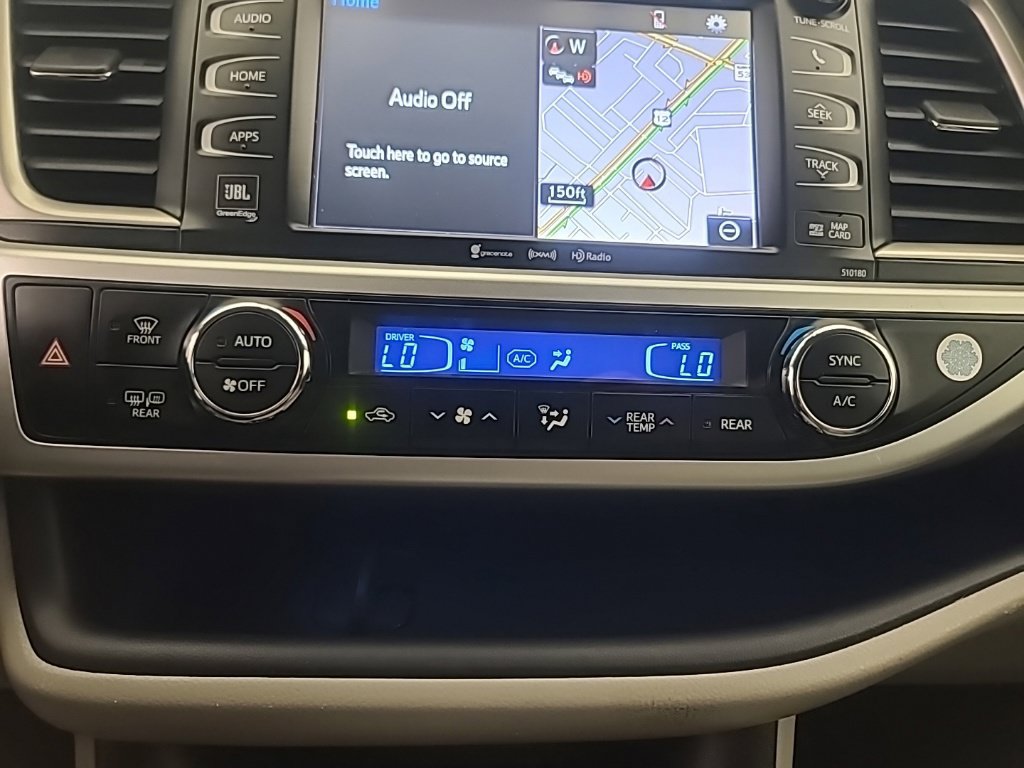 Used 2018 Toyota Highlander Limited Platinum AWD/4WD image 38
