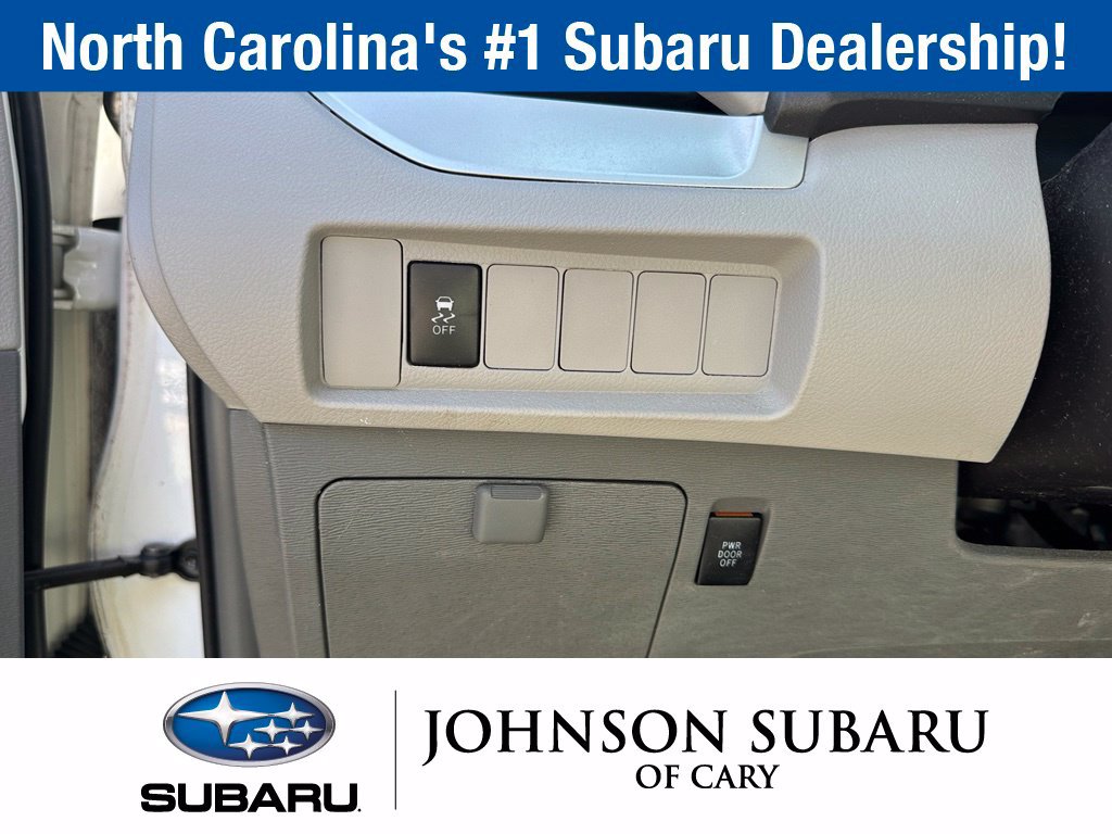 Used 2015 Toyota Sienna LE FWD image 15