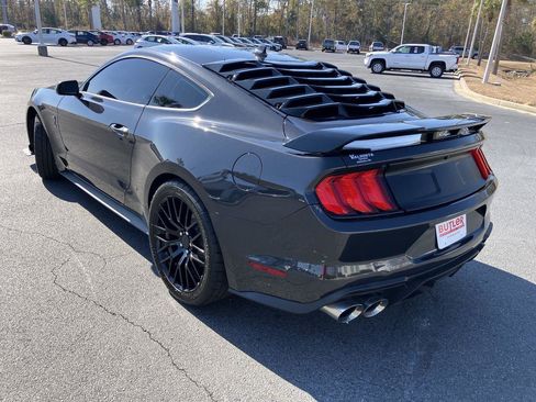 Used 2022 Ford Mustang Coupe image 3