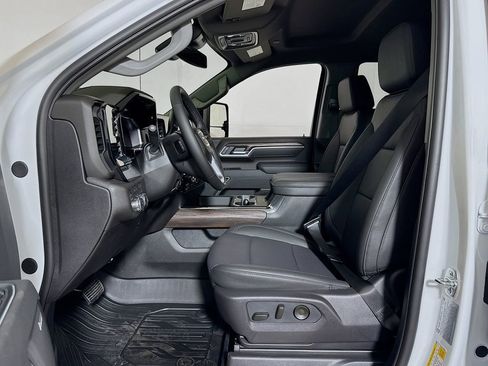 New 2026 GMC Sierra 2500 SLT w/ Texas SLT Premium Package image 12
