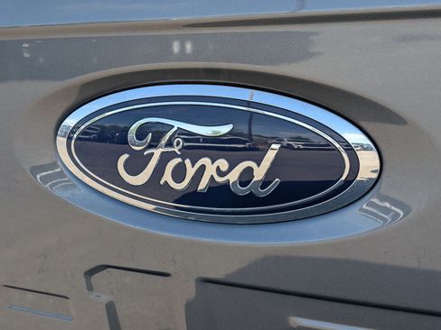 Used 2023 Ford F150 Lariat w/ Trailer Tow Package AWD/4WD image 14