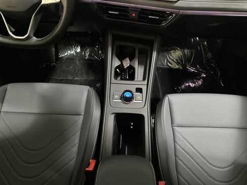 New 2026 Volkswagen Tiguan SE image 34