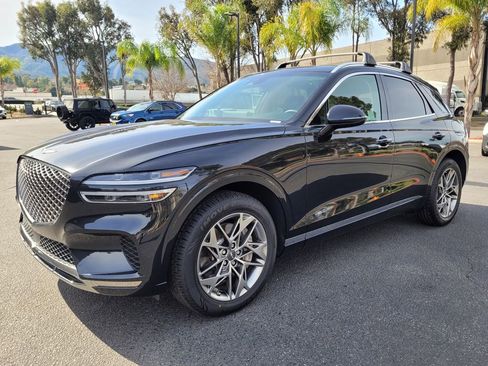 Used 2023 Genesis GV70 2.5T w/ Select Package image 13