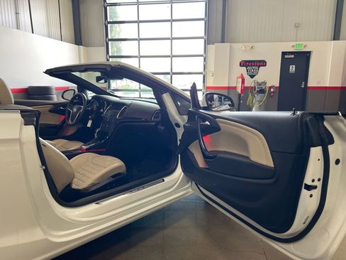 Used 2019 Buick Cascada Premium image 81