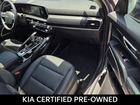 Used 2025 Kia Telluride S FWD image 7