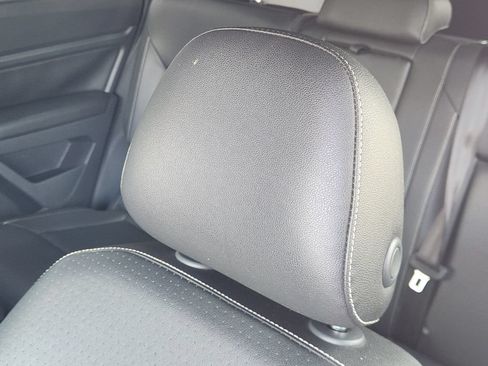 Used 2020 Volkswagen Atlas Cross Sport SEL R-Line AWD/4WD image 24