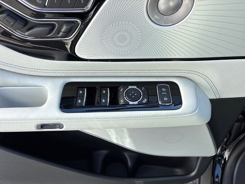 New 2025 Lincoln Aviator Black Label image 13