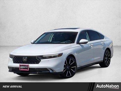 Used 2024 Honda Accord Touring image 1
