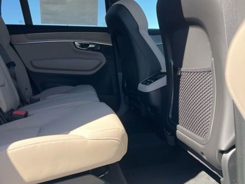 New 2026 Volvo XC90 B5 Core image 29