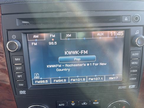 Used 2010 Chevrolet Tahoe LT image 21