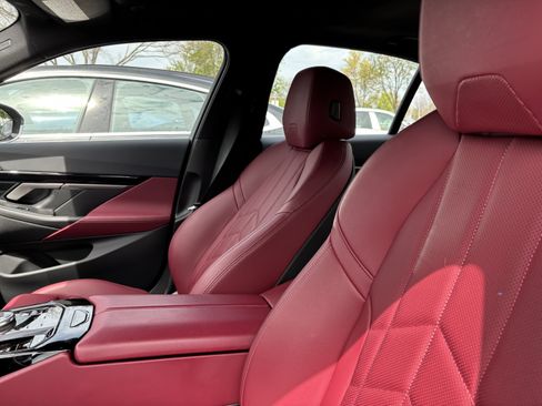 Used 2025 BMW 530i image 15