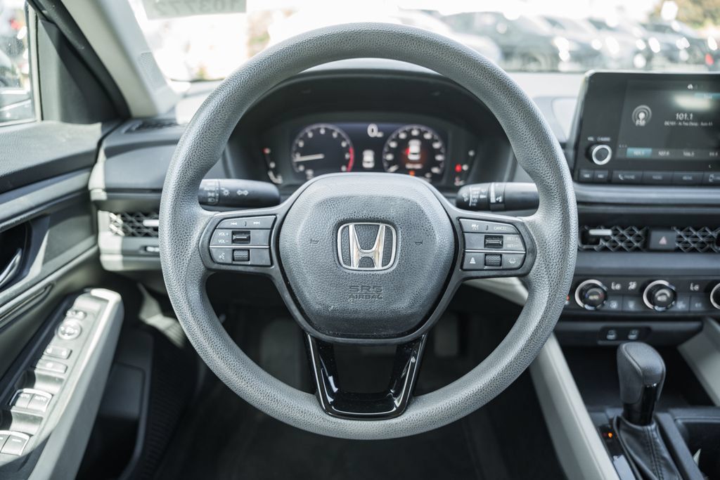 Used 2023 Honda Accord EX image 26