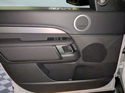 New 2026 Land Rover Discovery Dynamic SE AWD/4WD image 11