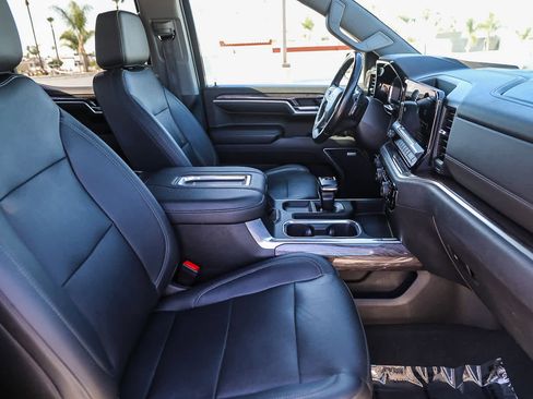 Used 2022 Chevrolet Silverado 1500 LTZ image 16