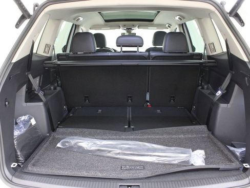 New 2026 Volkswagen Atlas SE FWD image 29