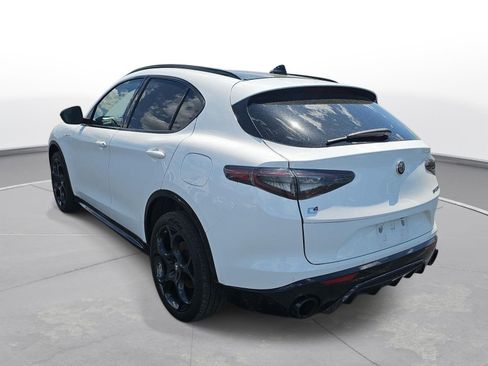 Used 2024 Alfa Romeo Stelvio Veloce AWD/4WD image 8