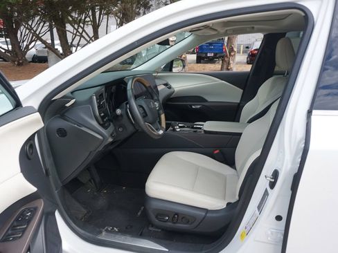 Used 2024 Lexus RX 350 Premium w/ Convenience Package FWD image 2