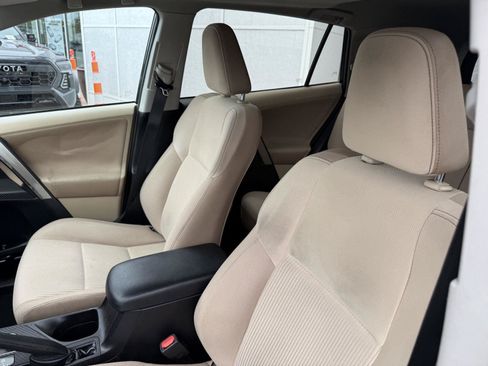 Used 2013 Toyota RAV4 XLE AWD/4WD image 13