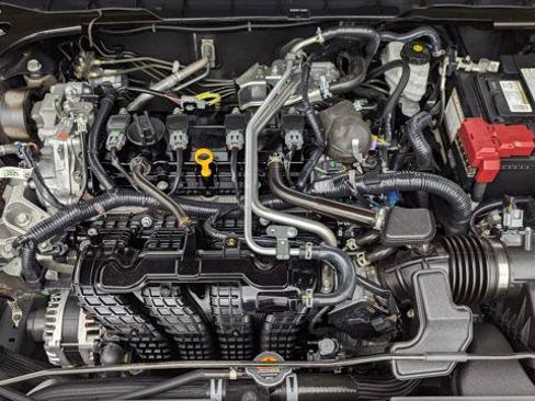 Used 2025 Nissan Altima 2.5 SV FWD image 29