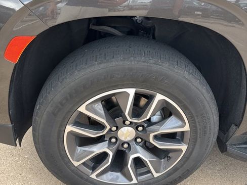 Used 2021 Chevrolet Tahoe LT w/ Rear Media and Nav Package image 2