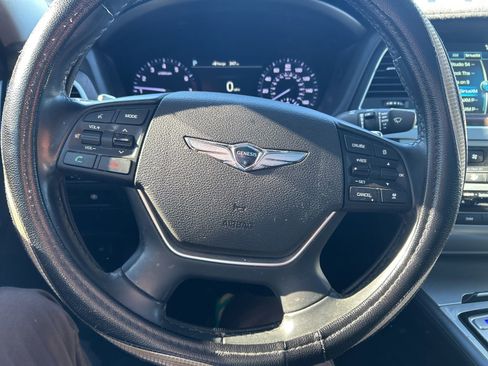 Used 2018 Genesis G80 3.8 w/ Option Group 03 image 17